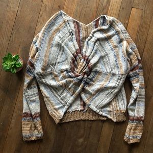 Twist back sweater from Buckle